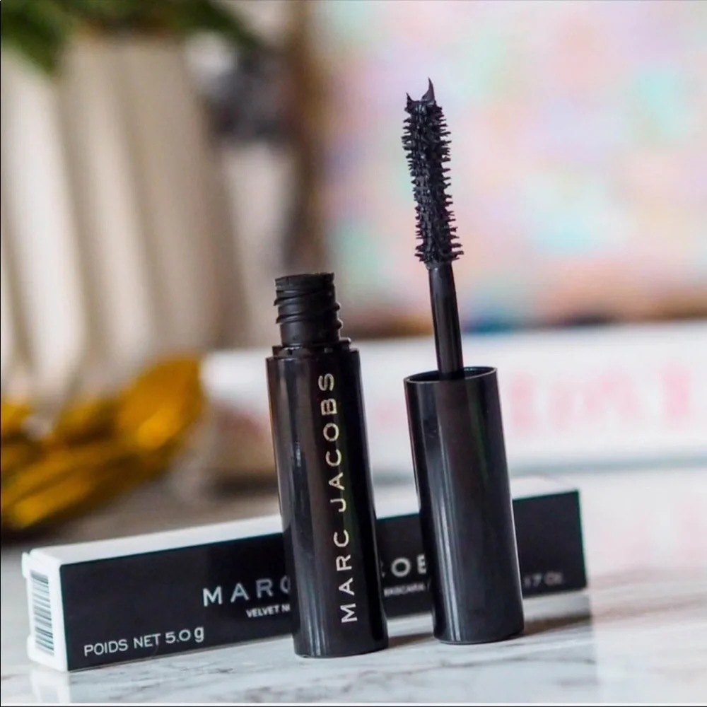 💋Marc Jacobs Liquid Lip Crayon Lipstick + Mascara